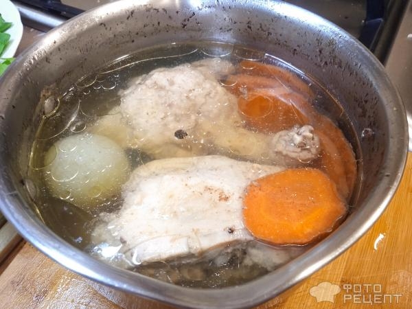 Рецепт: Суп куриный с овощами и зеленью - с ревенем и шпинатом