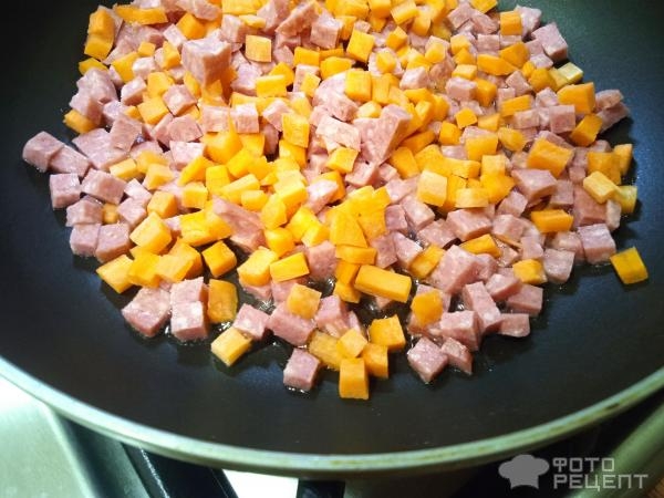 Рецепт: Суп-пюре из кабачка - с колбасой