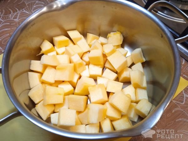 Рецепт: Суп-пюре из кабачка - с колбасой