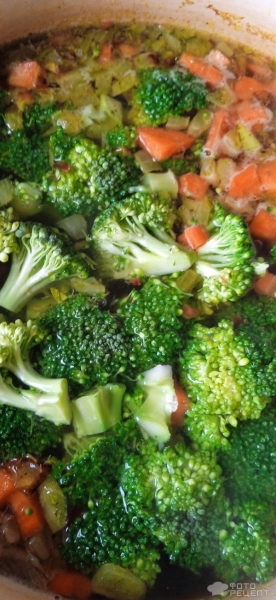 Рецепт: Суп с брокколи и сметаной - Без мясного бульона Рецепт: Суп с брокколи и сметаной - Без мясного бульона