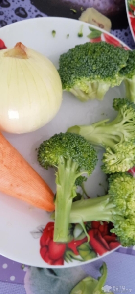 Рецепт: Суп с брокколи и сметаной - Без мясного бульона Рецепт: Суп с брокколи и сметаной - Без мясного бульона