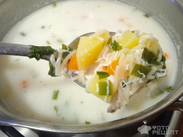 Рецепт: Суп с вермишелью - куриный суп с вермишелью и плавленым сыром Рецепт: Суп с вермишелью - куриный суп с вермишелью и плавленым сыром