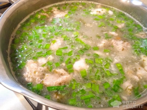 Рецепт: Суп со щавелем - и тушенкой Рецепт: Суп со щавелем - и тушенкой