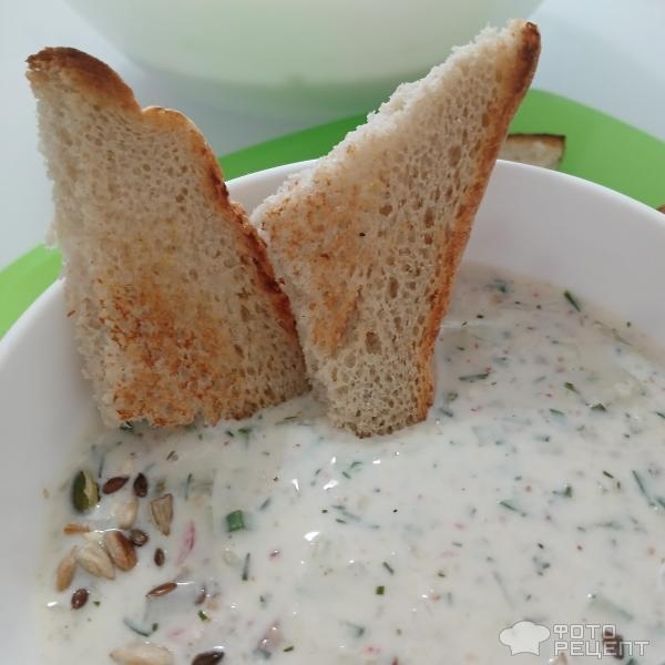 Рецепт: Суп "Таратор" - Болгарский вариант окрошки: холодный летний суп Таратор. Необычное и безумно вкусное сочетание ингредиентов. Рецепт: Суп "Таратор" - Болгарский вариант окрошки: холодный летний суп Таратор. Необычное и безумно вкусное сочетание ингредиентов.