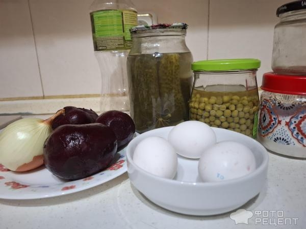 Рецепт: Свекольный салат с яйцами и горошком - В моем исполнении. Рецепт: Свекольный салат с яйцами и горошком - В моем исполнении.