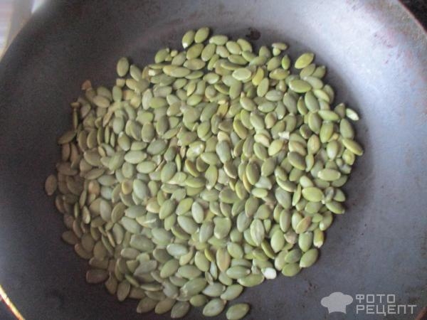 Рецепт: Свекольный салат - с тыквенными семечками