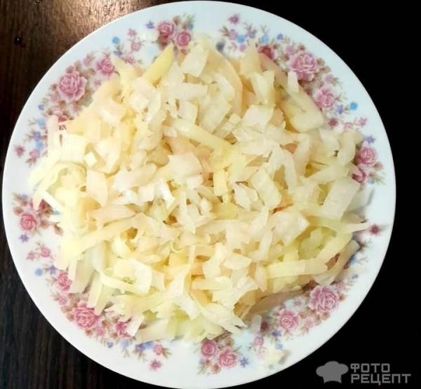 Рецепт: Свекольный салат слоями - Слоеный салат с сыром, яблоком и яйцом Рецепт: Свекольный салат слоями - Слоеный салат с сыром, яблоком и яйцом