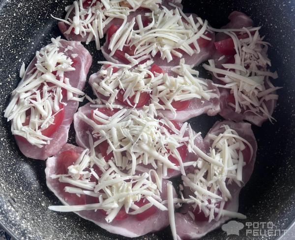 Рецепт: Свинина под шубкой - эскалоп в духовке Рецепт: Свинина под шубкой - эскалоп в духовке