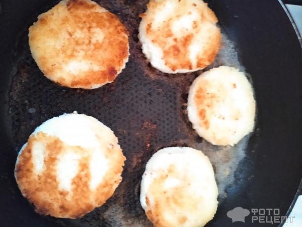 Рецепт: Сырники для детей дошкольного возраста - Ароматные сырники без глютена. Почти что "Баунти" Рецепт: Сырники для детей дошкольного возраста - Ароматные сырники без глютена. Почти что "Баунти"