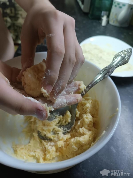 Рецепт: Сырные шарики - По-домашнему Рецепт: Сырные шарики - По-домашнему