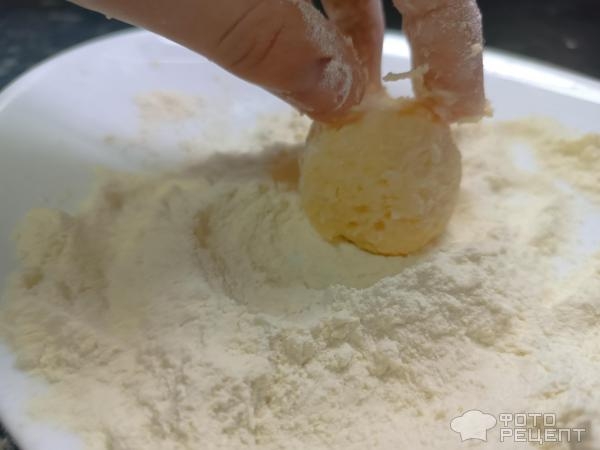 Рецепт: Сырные шарики - По-домашнему Рецепт: Сырные шарики - По-домашнему