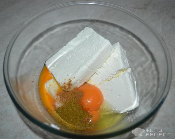 Рецепт: Сырный пирог из лаваша - Горячий завтрак с пряными травами, творогом и болгаским перцем Рецепт: Сырный пирог из лаваша - Горячий завтрак с пряными травами, творогом и болгаским перцем