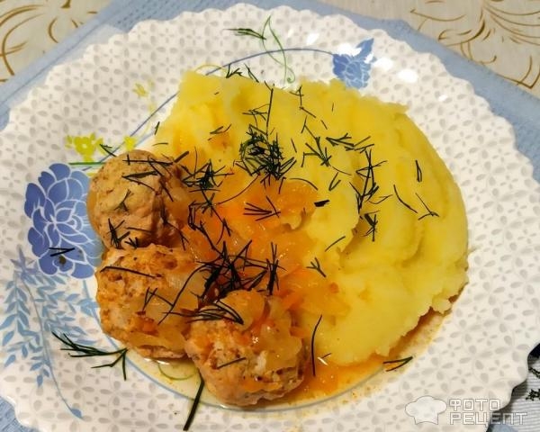 Рецепт: Тефтели в мультиварке из утки и курицы - с паприкой, без томата Рецепт: Тефтели в мультиварке из утки и курицы - с паприкой, без томата