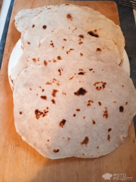 Рецепт: Тонкий лаваш - Вкусный лаваш на сухой сковороде и конвертики из него Рецепт: Тонкий лаваш - Вкусный лаваш на сухой сковороде и конвертики из него