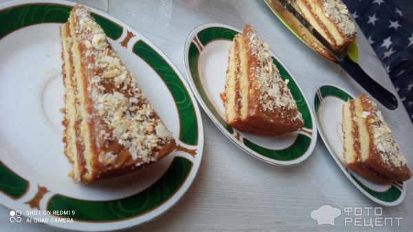 Рецепт: Торт из готовых коржей "Ванильный" - с варёной сгущёнкой Рецепт: Торт из готовых коржей "Ванильный" - с варёной сгущёнкой