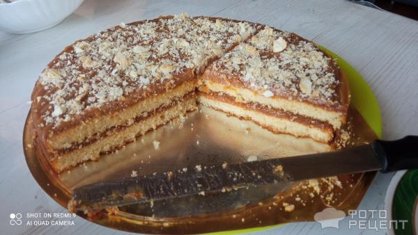 Рецепт: Торт из готовых коржей "Ванильный" - с варёной сгущёнкой Рецепт: Торт из готовых коржей "Ванильный" - с варёной сгущёнкой