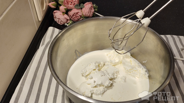 Рецепт: Торт "Молочная девочка" - с клубникой и кремом чиз Рецепт: Торт "Молочная девочка" - с клубникой и кремом чиз