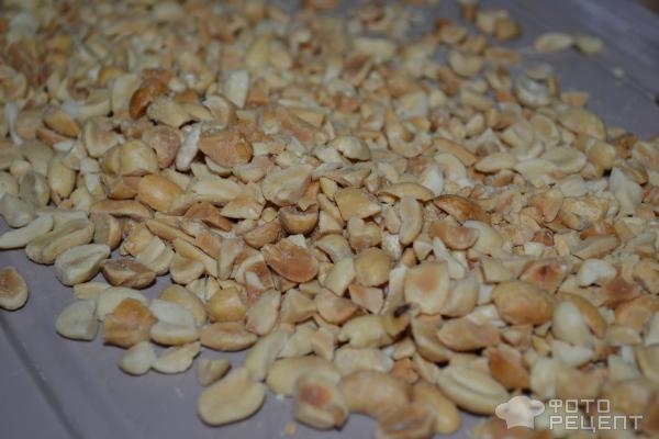 Рецепт: Торт "Счастье" - Слоеный с клубникой, орехами и заварным кремом Рецепт: Торт "Счастье" - Слоеный с клубникой, орехами и заварным кремом