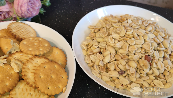 Рецепт: Торт "Сникерс" - БЕЗ КАРАМЕЛИ ♦ с арахисом и крекером Рецепт: Торт "Сникерс" - БЕЗ КАРАМЕЛИ ♦ с арахисом и крекером