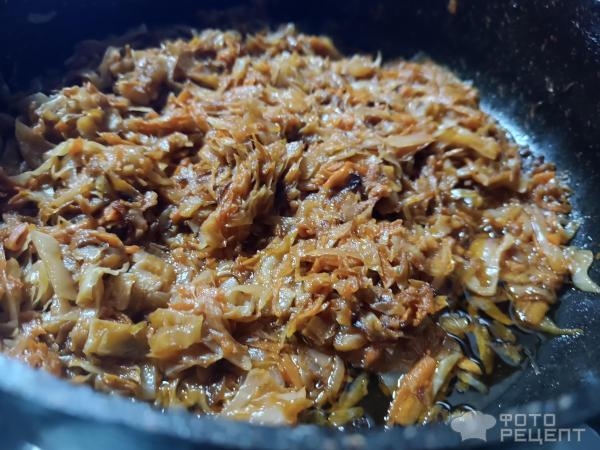 Рецепт: Тушеная капуста - С луком, морковью и томатным соусом