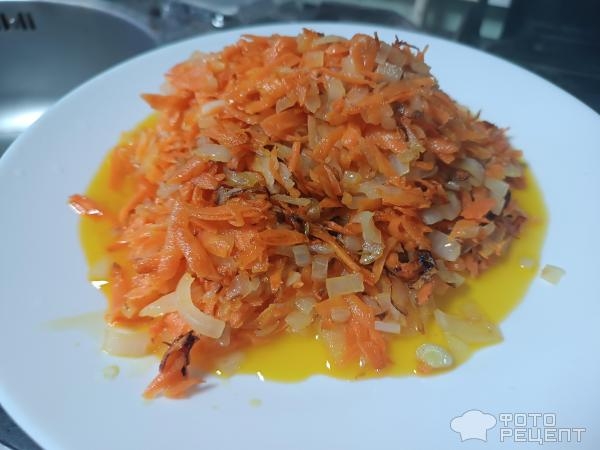 Рецепт: Тушеная капуста - С луком, морковью и томатным соусом