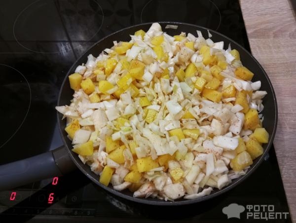 Рецепт: Тушенная картошка с белокочанная капустой и томатной пастой - Быстрое и сытное блюдо Рецепт: Тушенная картошка с белокочанная капустой и томатной пастой - Быстрое и сытное блюдо