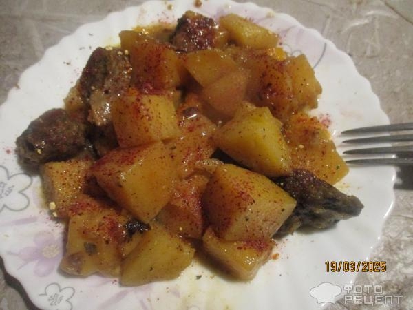 Рецепт: Тушенный картофель с легкими - экономно и вкусно