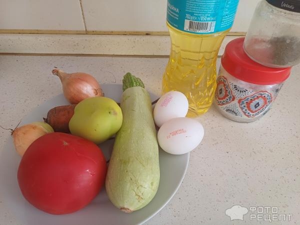 Рецепт: Тушеные овощи с яйцом - Просто и вкусно.