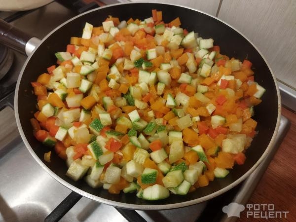 Рецепт: Тушеные овощи - тыква, патиссон, кабачок, морковь, цветная капуста с тушенкой Рецепт: Тушеные овощи - тыква, патиссон, кабачок, морковь, цветная капуста с тушенкой