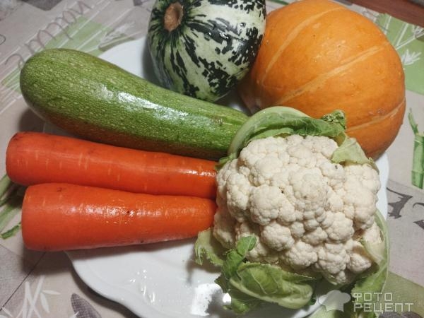 Рецепт: Тушеные овощи - тыква, патиссон, кабачок, морковь, цветная капуста с тушенкой Рецепт: Тушеные овощи - тыква, патиссон, кабачок, морковь, цветная капуста с тушенкой