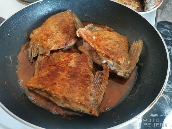 Рецепт: Тушеный лещ - В сметане Рецепт: Тушеный лещ - В сметане