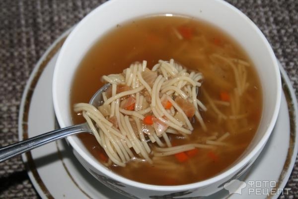 Рецепт: Вермишелевый суп на курином бульоне - насыщенный вкус Рецепт: Вермишелевый суп на курином бульоне - насыщенный вкус