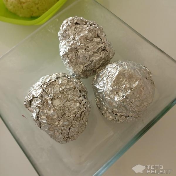 Рецепт: Закуска из печеной свеклы с сыром из ряженки и кедровыми орехами - Вкусная и полезная ПП-закуска всего из трех ингредиентов.