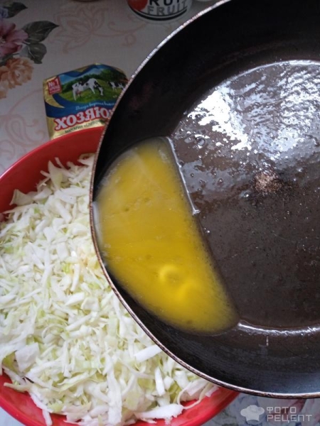 Рецепт: Заливной пирог с капустой - Быстрый и вкусный ленивый пирог капустный Рецепт: Заливной пирог с капустой - Быстрый и вкусный ленивый пирог капустный