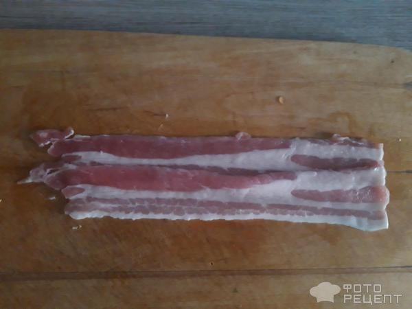 Рецепт: Запеченые беконовые рулеты - с сыром и черносливом!