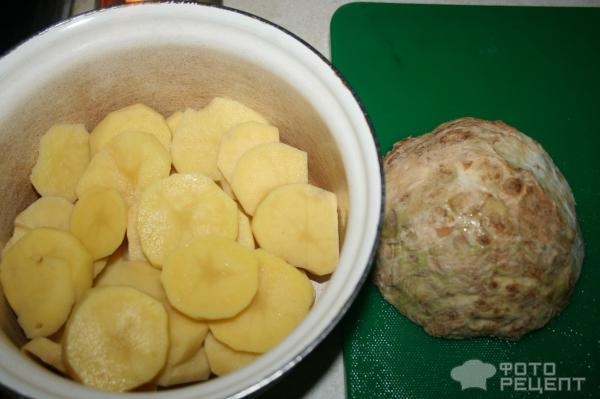 Рецепт: Запеканка из картофеля и куриного филе - с корнем сельдерея Рецепт: Запеканка из картофеля и куриного филе - с корнем сельдерея