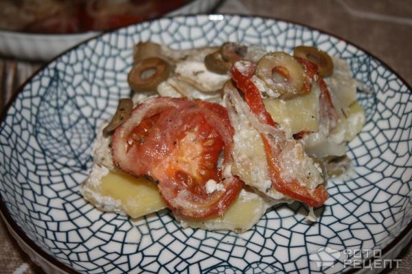 Рецепт: Запеканка из рыбы и картофеля - королевский окунь в сметанной заливке Рецепт: Запеканка из рыбы и картофеля - королевский окунь в сметанной заливке