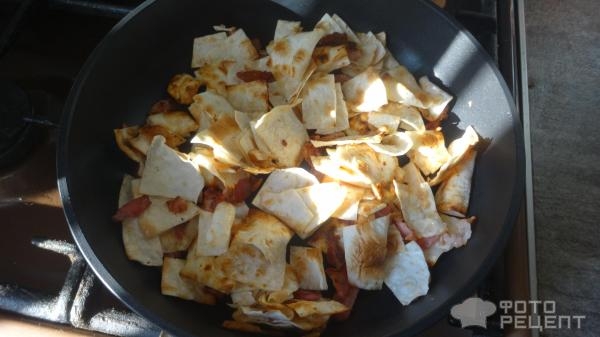 Рецепт: Завтрак из бекона с лавашом - Быстро, просто и сытно. Рецепт: Завтрак из бекона с лавашом - Быстро, просто и сытно.