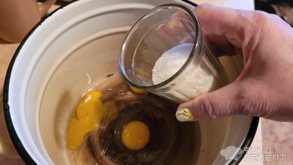 Рецепт: Жареные пирожки с яйцом и зеленым луком - пышные и вкусные