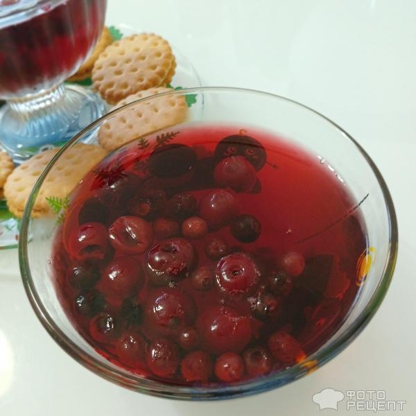 Рецепт: Желе черешневое - Лёгкий летний десерт с черешней и чёрной смородиной. Рецепт: Желе черешневое - Лёгкий летний десерт с черешней и чёрной смородиной.