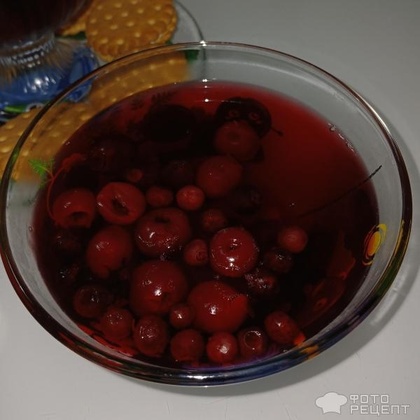 Рецепт: Желе черешневое - Лёгкий летний десерт с черешней и чёрной смородиной. Рецепт: Желе черешневое - Лёгкий летний десерт с черешней и чёрной смородиной.