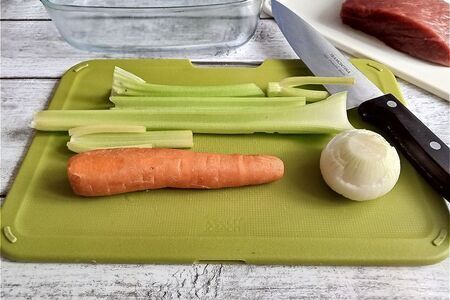 Ростбиф со сливочным маслом на овощной подушке #пушкинкулинар Ростбиф со сливочным маслом на овощной подушке #пушкинкулинар