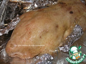 Рождественский гусь с фруктами и картофелем Рождественский гусь с фруктами и картофелем