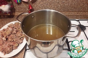 Рождественский холодец из шеек индейки Рождественский холодец из шеек индейки