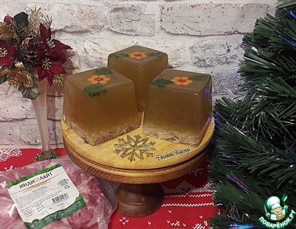 Рождественский холодец из шеек индейки Рождественский холодец из шеек индейки