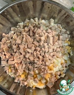 Рождественский салат Оливье