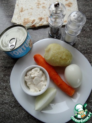 Рожок из лаваша с салатом "Мимоза" Рожок из лаваша с салатом "Мимоза"