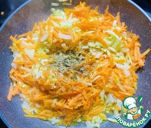 Рулет из фарша индейки с овощами и яйцами Рулет из фарша индейки с овощами и яйцами