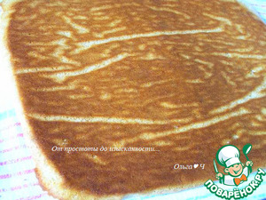 Рулет на сгущёнке с миндалём