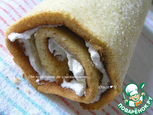 Рулет на сгущёнке с миндалём